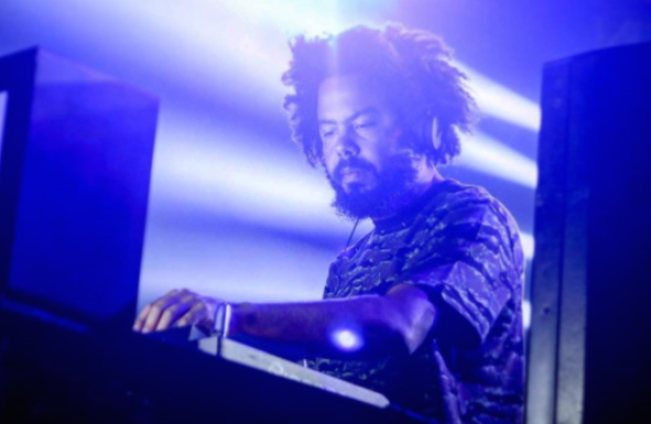 JILLIONAIRE (Major Lazer) wearing IUTER PR1MO FW16 Camo Tee